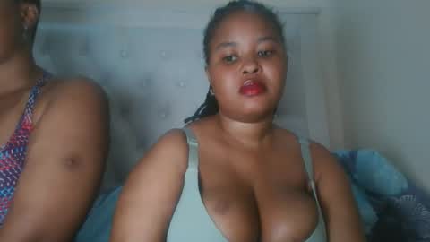 Snapshot of queen_kikih chatting on 03-28-26, 03:17 Queen kikih online show from 03-28-26, 03:17