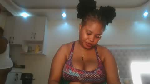 Snapshot of queen_kikih chatting on 04-14-26, 06:14 Queen kikih online show from 04-14-26, 06:14