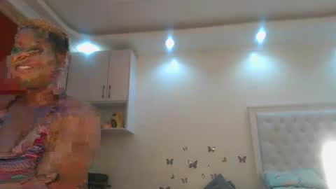 Snapshot of queen_kikih chatting on 04-18-26, 07:07 Queen kikih online show from 04-18-26, 07:07