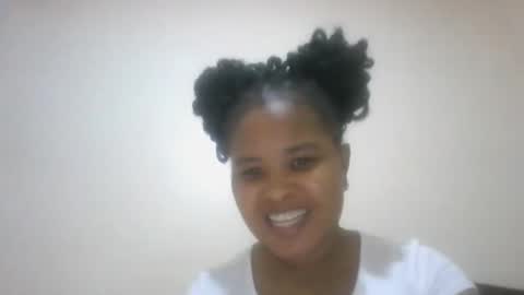 Snapshot of queen_kikih chatting on 04-19-26, 06:10 Queen kikih online show from 04-19-26, 06:10