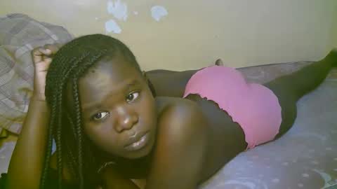 queen_latasha online show from 05-10-26, 03:33