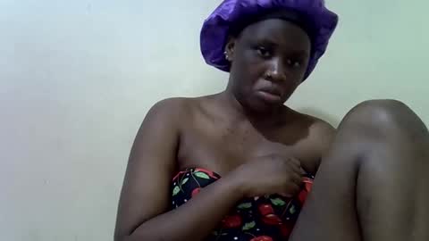 Snapshot of queen_leilla chatting on 06-02-26, 04:31 queen_leilla online show from 06-02-26, 04:31