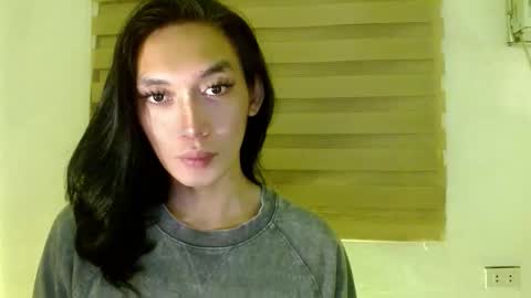 Queen Lucifer online show from 01-12-26, 06:24