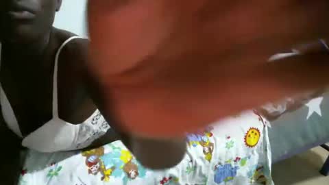 Snapshot of queen_mah chatting on 03-07-25, 12:01 Queen online show from 03-07-25, 12:01