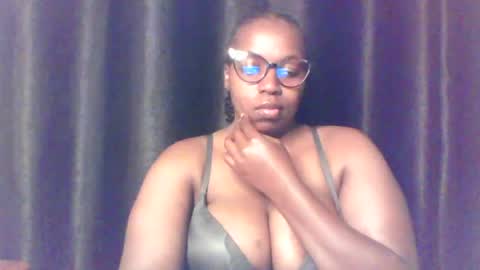 QUEEN online show from 06-19-26, 03:55