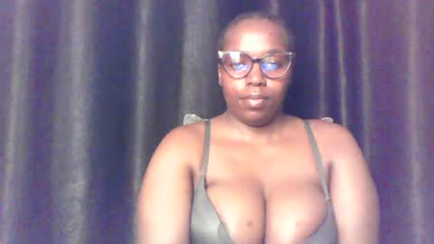 QUEEN online show from 06-24-26, 03:44