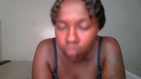 queen_mira online show from 09-10-25, 10:21