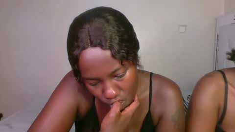 queen_mira online show from 09-11-25, 11:49