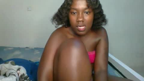 queen_mira online show from 09-15-25, 10:48