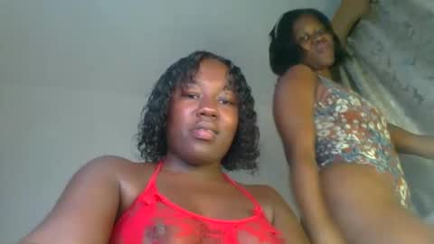 queen_mira online show from 09-18-25, 05:37