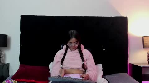 queen_misy online show from 05-10-26, 09:20