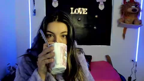 queen_natttyy online show from 12-07-24, 12:24