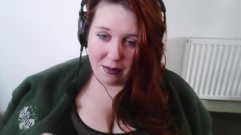 queen_o_swords online show from 02-22-26, 10:36