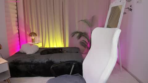 queen_of_deepthroat online show from 12-14-25, 05:46