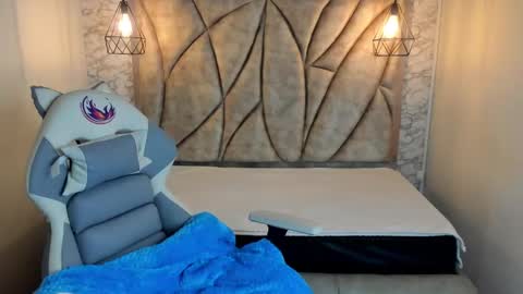   online show from 02-07-25, 11:45