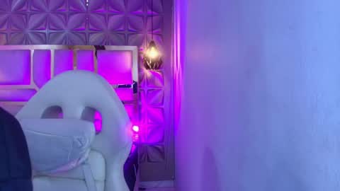   online show from 04-30-26, 12:00