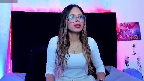 Valentina online show from 09-18-25, 08:44
