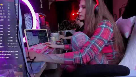 Kim online show from 06-03-26, 02:33