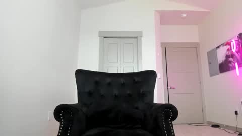 Queen Blaire online show from 01-07-25, 07:59