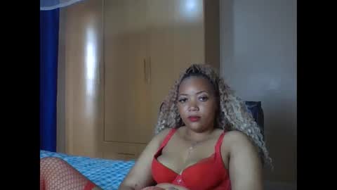 Queenbebony2 online show from 04-07-26, 06:14