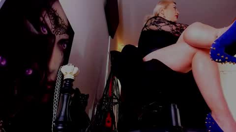 Misscatsnow online show from 03-13-26, 08:10