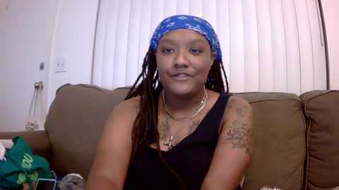 Queen Chief online show from 01-15-26, 08:08