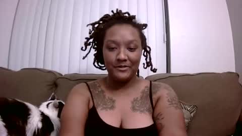 Queen Chief online show from 03-31-26, 08:04