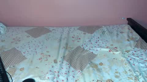 queenchloe1 online show from 05-04-26, 07:48