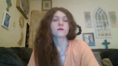 queencrimsonlvx online show from 04-24-26, 01:19