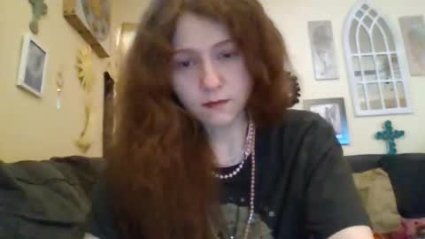 queencrimsonlvx online show from 05-02-26, 08:03