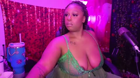 Queen Cherise Roze online show from 05-21-26, 12:50
