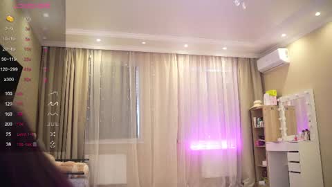 Nelly  INSTA  queenelia  online show from 06-10-26, 09:19