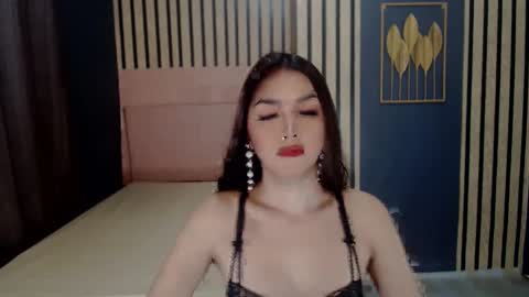 queenemeraldts online show from 01-04-25, 02:56