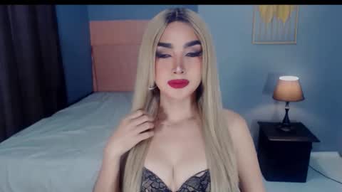 queenemeraldts online show from 09-22-25, 02:13