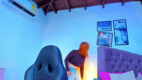 Queen online show from 10-12-25, 04:17