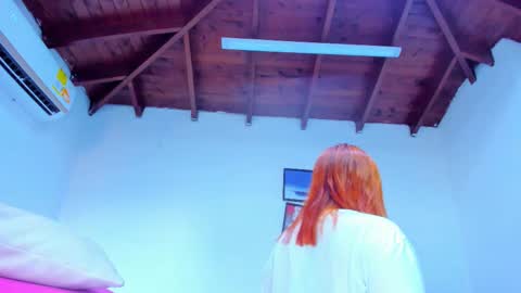 Queen online show from 10-13-25, 05:02