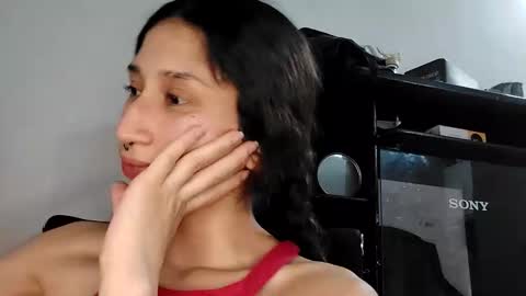 Snapshot of queenjenn__ chatting on 11-05-25, 05:18 QUEENJEENN online show from 11-05-25, 05:18