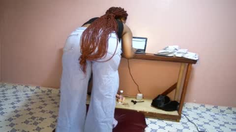 Snapshot of queenkiah chatting on 02-26-25, 05:09 Nina online show from 02-26-25, 05:09