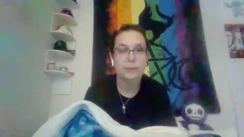 queenkriss97 online show from 09-30-25, 12:59