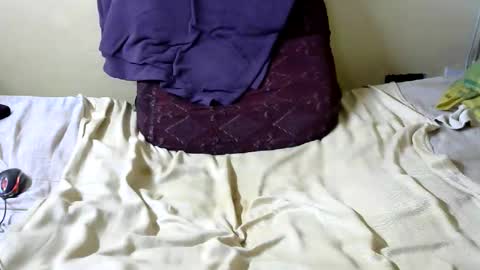 queenlacey_1 online show from 02-08-25, 04:03