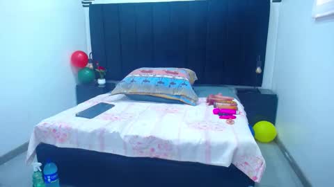 VickyBoobss online show from 11-03-25, 12:28