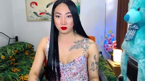 QUEEN online show from 02-02-25, 07:20