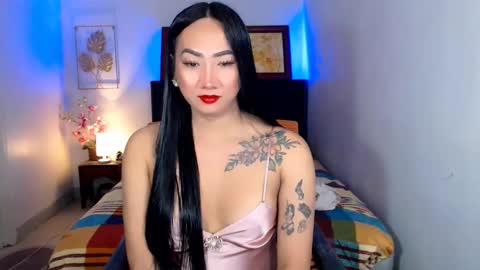 QUEEN online show from 03-09-25, 12:53