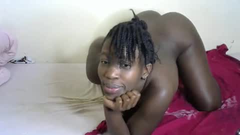 Snapshot of queenmojo_1_1 chatting on 12-06-24, 07:43 melly online show from 12-06-24, 07:43