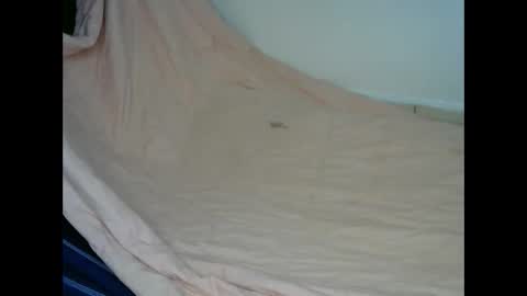 Snapshot of queenmojo_1_1 chatting on 09-11-25, 03:34 melly online show from 09-11-25, 03:34