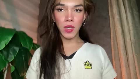 QUEEN online show from 10-02-25, 09:44