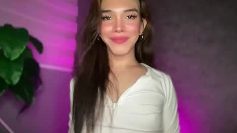 QUEEN online show from 12-17-25, 10:27