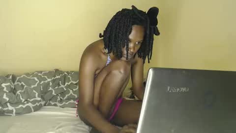 queennikkah254 online show from 11-09-25, 08:01