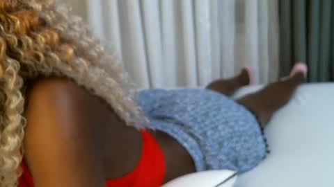 queenninaa online show from 07-28-26, 04:39