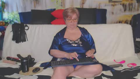 QueenPammy online show from 04-05-26, 05:15